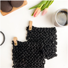Load image into Gallery viewer, Pauly Flax Potholders Kit (Makes 2) | Flax &amp; Twine