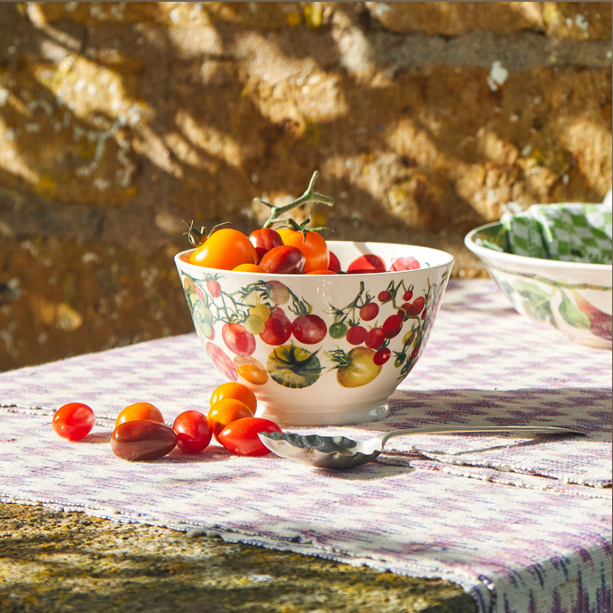 Tomatoes Medium Old Bowl | Emma Bridgewater