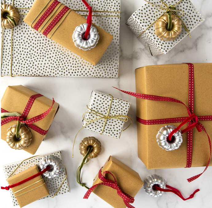 Bundt Christmas Ornaments | Nordic Ware