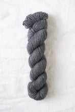 Load image into Gallery viewer, Chickadee Organic Heathers | Quince & Co.