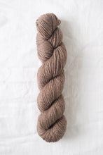 Load image into Gallery viewer, Chickadee Organic Heathers | Quince & Co.