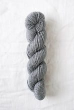 Load image into Gallery viewer, Chickadee Organic Heathers | Quince & Co.