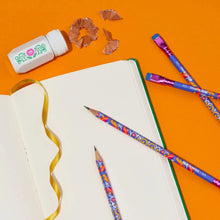 Load image into Gallery viewer, Volume Frida Kahlo Gift Set | Blackwing