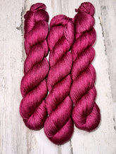 Load image into Gallery viewer, Yak Fingering | Jems Luxe Fibers