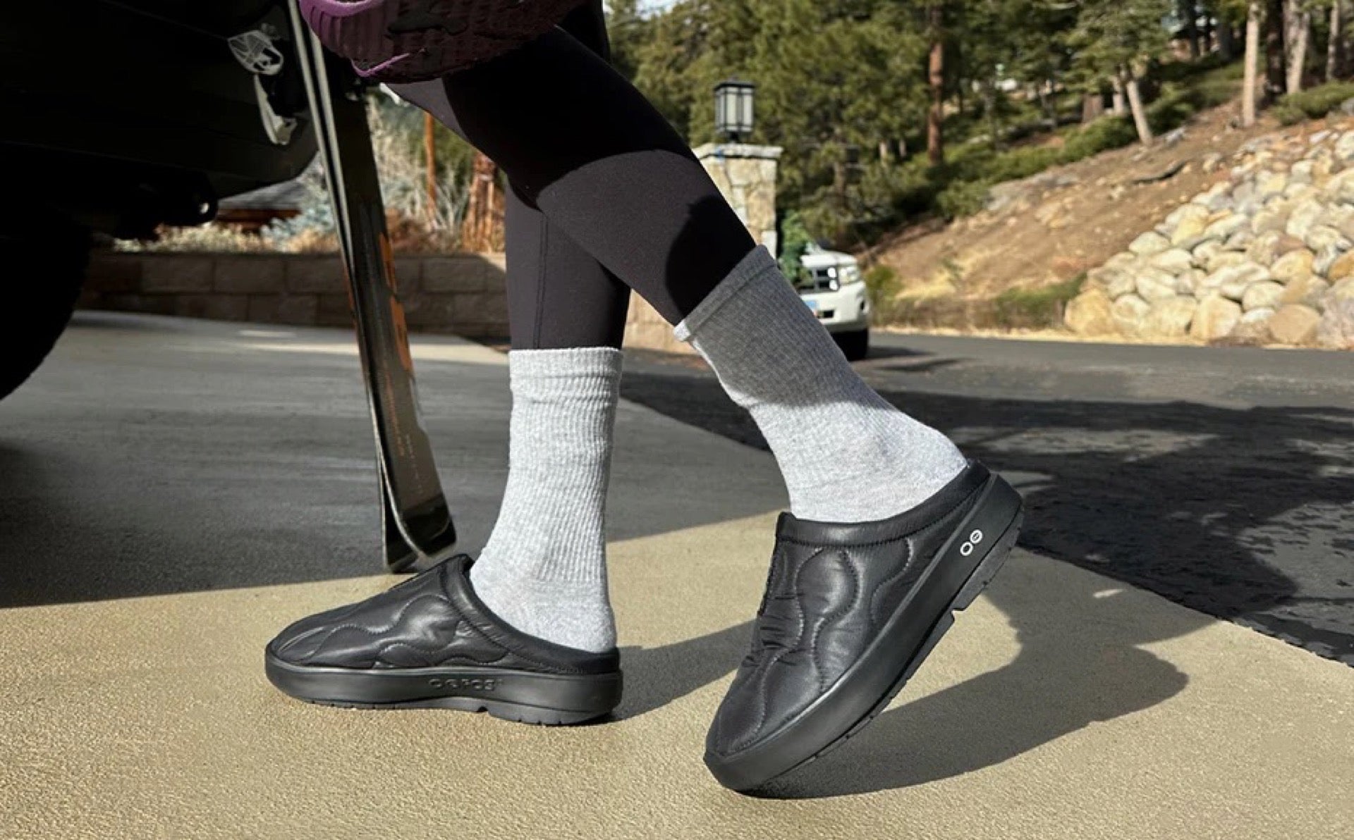 WOMEN'S OOCOOZIE THERMO MULE 5276 | OOFOS – Isadora Popper