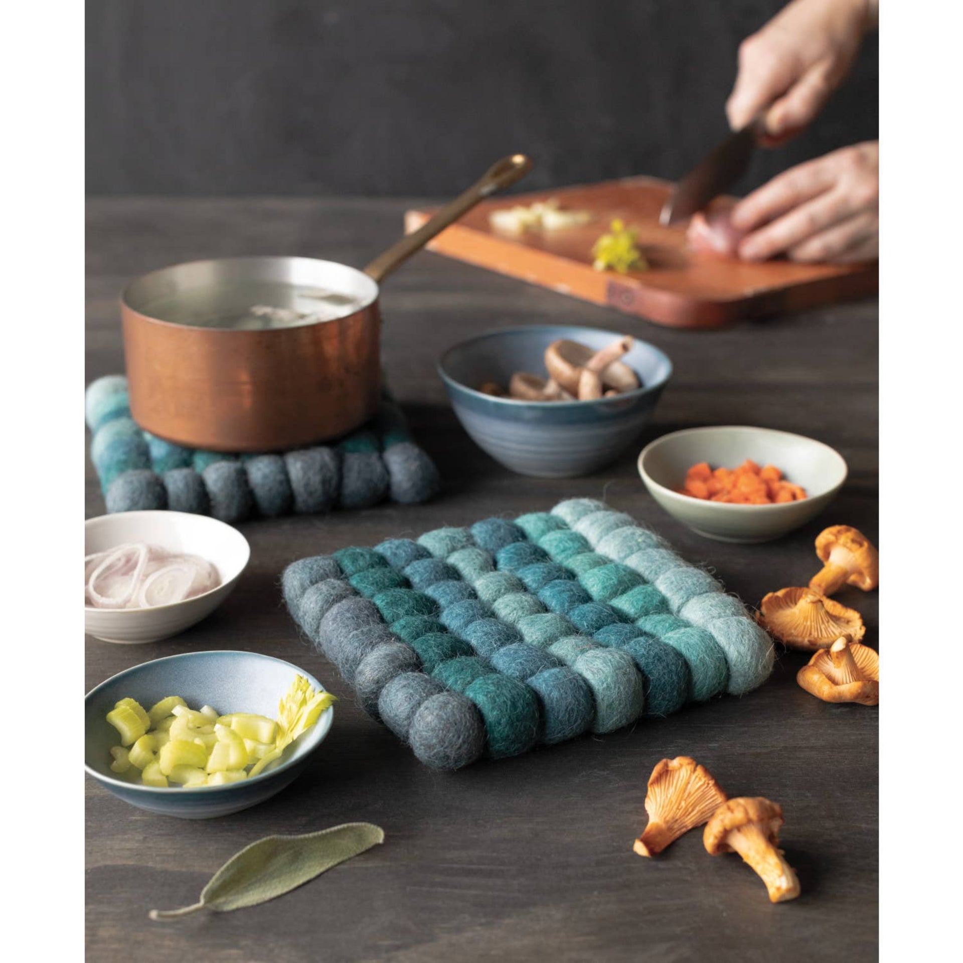 Danica Heirloom Wool Felt Dot Trivet - Thumbnail 3