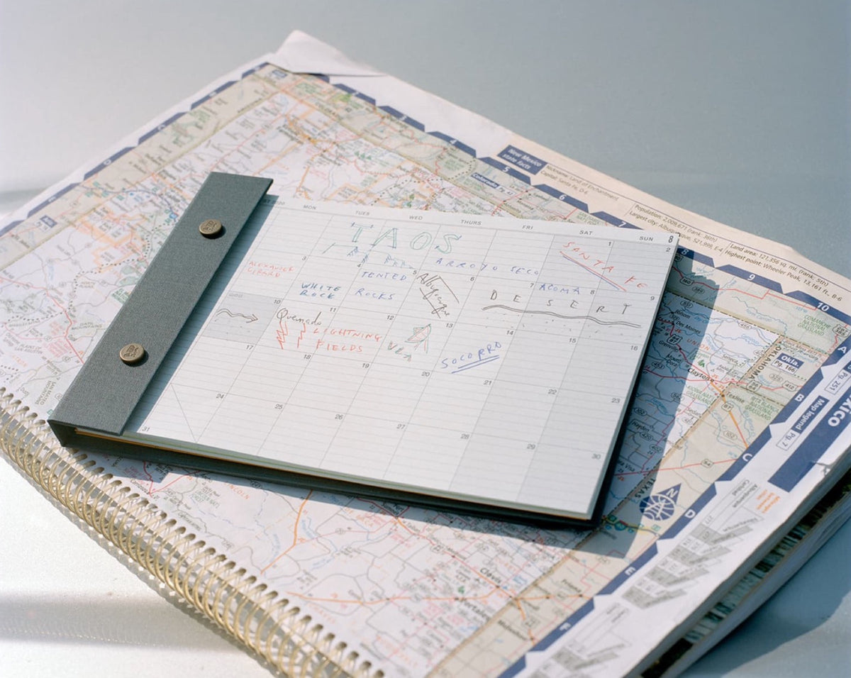 Snap Calendar 2024 A5 POSTALCO Isadora Popper