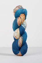 Load image into Gallery viewer, Carmen | Gusto Wool