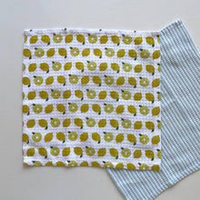 Load image into Gallery viewer, fort &amp; field | 100% cotton lemon and check kitchen dishcloths - set of 2