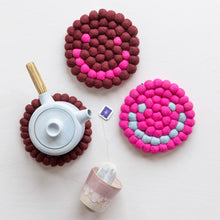 Load image into Gallery viewer, Smiley Felt Trivets | Aveva