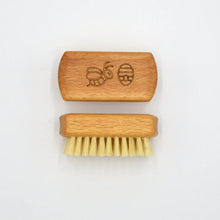 Load image into Gallery viewer, Nail Brush for Children | Earth &amp; Nest