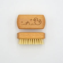 Load image into Gallery viewer, Nail Brush for Children | Earth &amp; Nest
