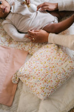 Load image into Gallery viewer, On the Go Pouch Medium | Pehr