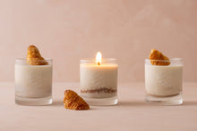 Load image into Gallery viewer, Sweet Croissant Candle | Pampshade