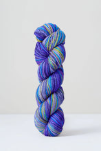 Load image into Gallery viewer, Uneek Fingering | Urth Yarns