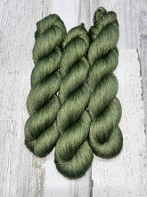 Load image into Gallery viewer, Yak DK