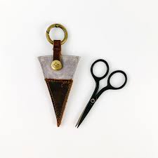 Scissor Pocket | Della Q